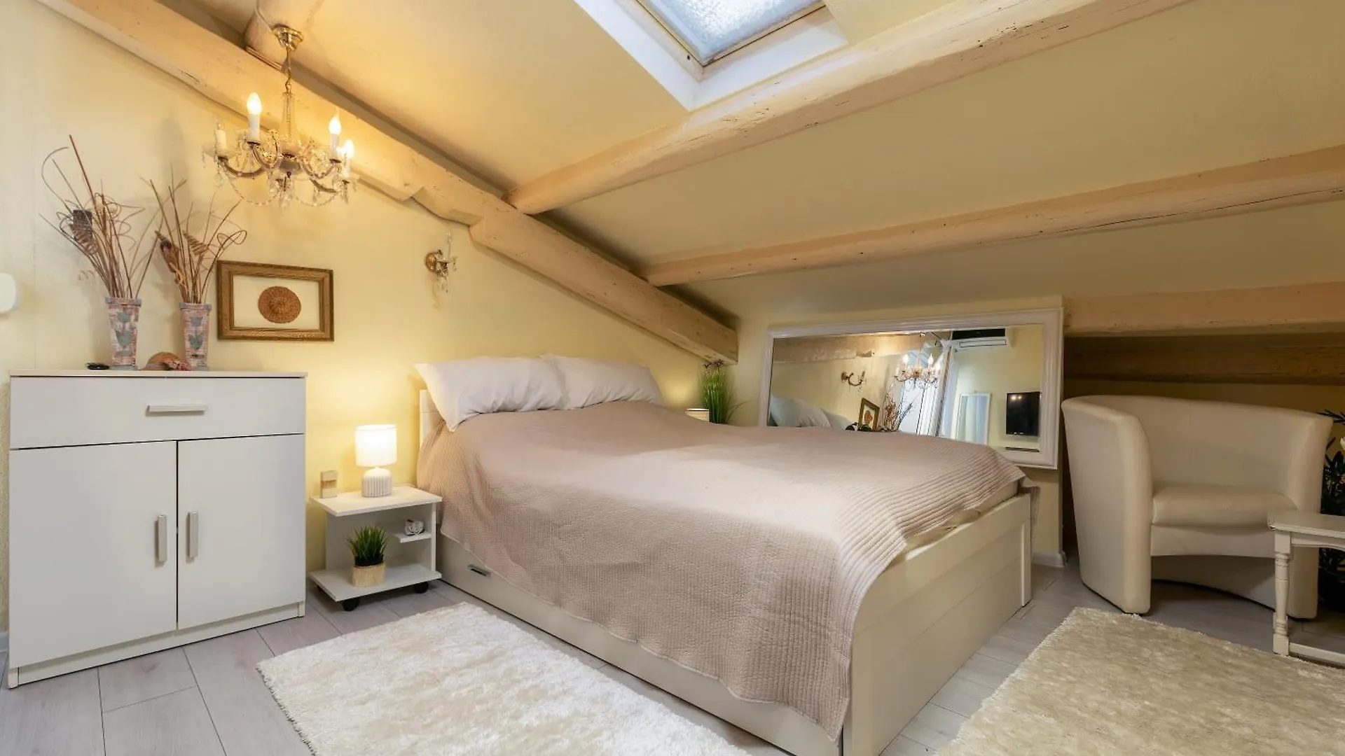 Duplex Apartment Camelia In Charming Old Town Rovigno 0*,  Croazia