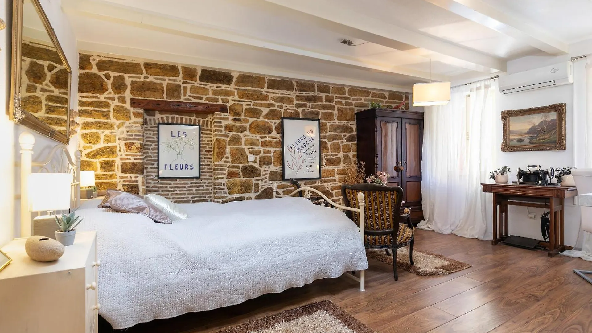 Duplex Apartment Camelia In Charming Old Town Rovigno 0*,  Croazia