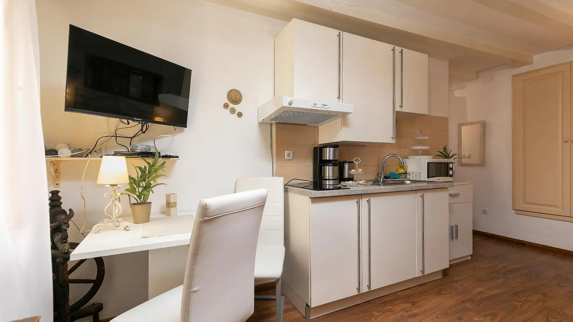 Duplex Apartment Camelia In Charming Old Town Rovigno Croazia
