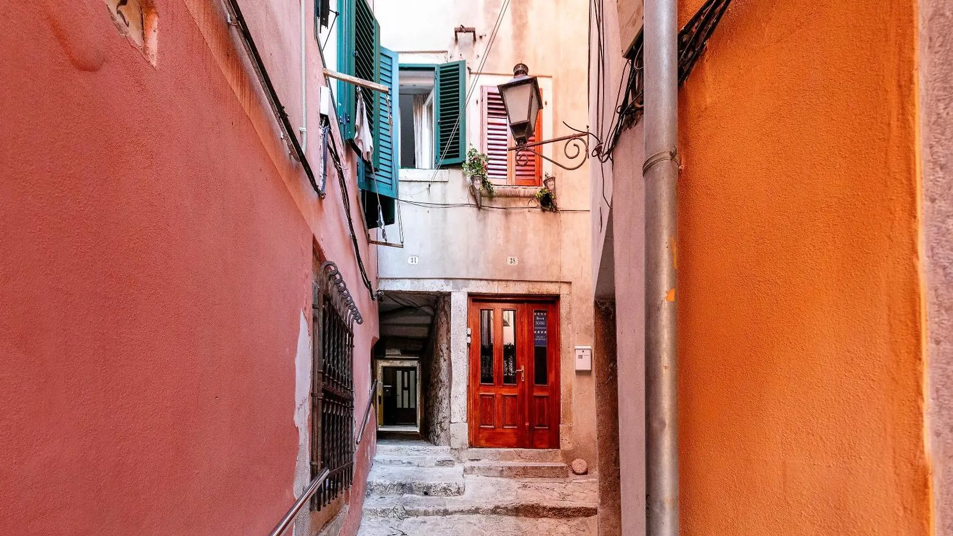 Duplex Apartment Camelia In Charming Old Town Rovigno 0*,